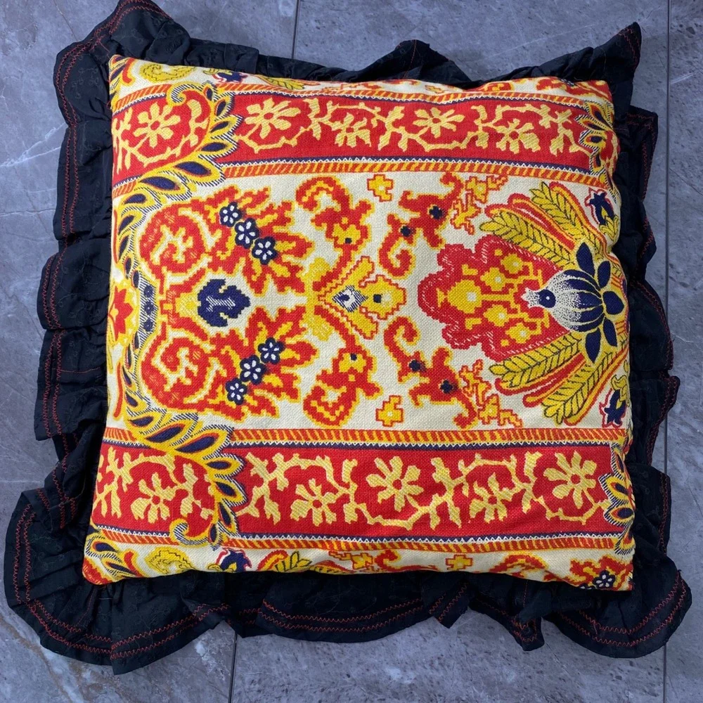 Vintage‎ 70s Handmade Patchwork Boho Throw Pillow Floral Ruffle Square 19.5
